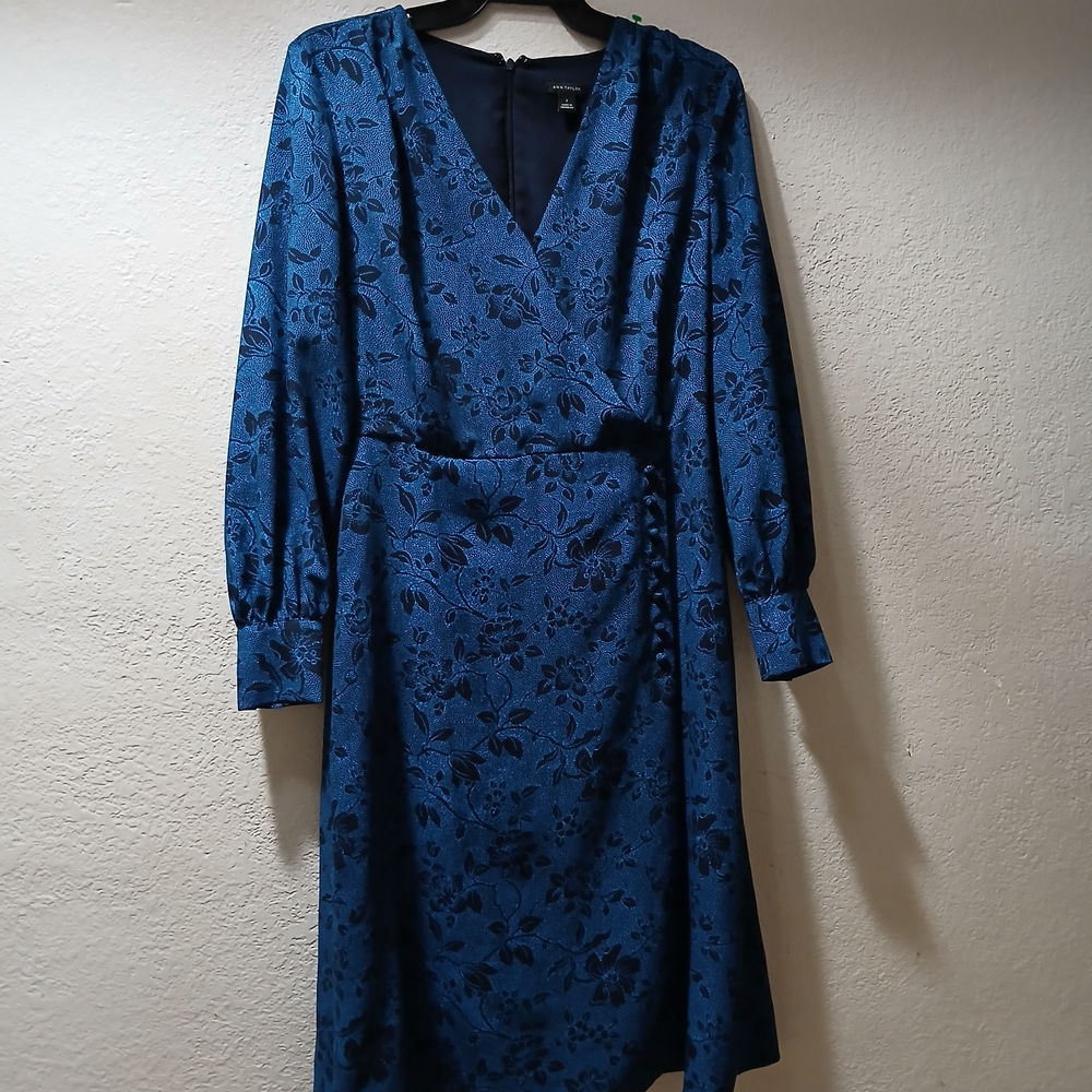 Elegant Blue Floral Dress